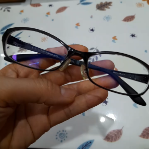 Gọng kính EYEs CLOUD second hand đã qua sử dụng