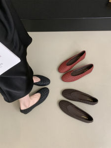 Giày Đơn Đế Phẳng Màu Đỏ Mùa Xuân Thu Mới Thoải Mái Đế Mềm Mũi Tròn Đa Năng Đế Bằng Thường Ngày Giày Đi Làm