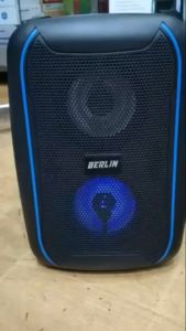 Speaker Portable Berlin CS 4: Speaker Berlin 4in Double Woofer Bluetooth Free 1Mic Kabel