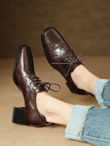 รองเท้าส้นหนาสไตล์อังกฤษสำหรับผู้หญิง รองเท้าหนังแท้หัวเหลี่ยมส้นกลาง รองเท้าหนังขนาดเล็ก ฤดูใบไม้ผลิและฤดูใบไม้ร่วง รองเท้าแฟชั่น