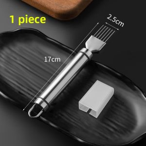 Stainless Steel Multifunctional Onion Cutter Tool Kitchen Essential Onion Slicer Onion Flakes Knife Grater Vegetable Cutter