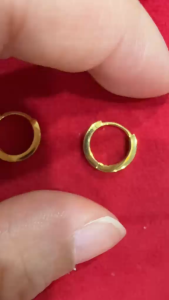 Poh Heng Jewellery 22K Huggie Earrings in Yellow Gold [Price By Weight]