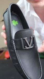 Giày Lười V.1 Thiết Kế Sang Trọng - Đế Cao Su Được Máy Trực Tiếp Trên Da Bò - Shoes ( TENG DAY - VIET NAM )