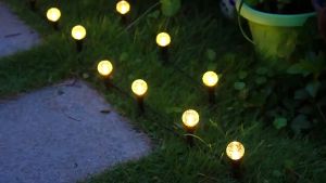 Solar Outdoor Fairy Lights Waterproof Stake Lamp Mini Crystal Bubble Garden Decorative for Yard Pathway