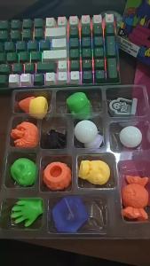 NeeDoh | Lịch Đếm Ngược Halloween Với Đồ Chơi Giảm Stress Mềm Mại Chậm Hồi Đàn Hộp Quà Dễ Thương Của Needoh Để Giải Tỏa Căng Thẳng Dành Cho Người Từ 14 Tuổi Trở Lên