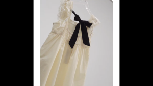 MiniBee - Dress Anak | Dress Pesta Anak Perempuan Ruffle Putih dengan Pita Hitam – Gaya Korea Elegan