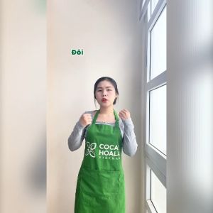 Xịt lau bàn ăn tủ lạnh Cỏ Cây Hoa Lá Gừng Dứa kháng khuẩn tự nhiên không bám mùi trên bề mặt tiếp xúc - dung tích 300g