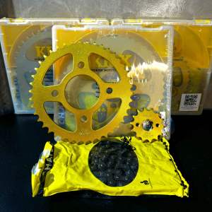 HIGH QUALITY KRX GOLD CHAIN SET / CHAIN AND GOLD SPROCKET SET / TMX / XRM / WAVE125 / CT100 C100/DREAM / SMASH ( 45T / 42T / 36T )