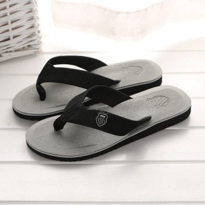 Casual Beach Sandals 2025 Summer Flat Bottom Foam Clogs Anti-Slip Thong Slippers Outdoor Wear Trendy Mens Slip-On Shoes