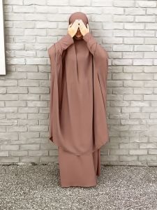 2024 New Hot Selling Muslim Display Solid Color Robe Set Dress。