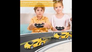 จัดส่งจากจีน [2025] รถจักรยานไฟฟ้าสำหรับเด็ก 1:18 โมเดลจำลองการชาร์จแบบแมตต์ที่แปลงร่างได้ด้วยปุ่มเดียว รถหุ่นยนต์ควบคุมระยะไกล 3.8