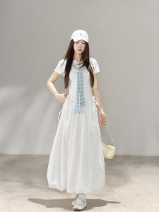 Wildberry | Đầm Dây Cinching eo ngắn tay