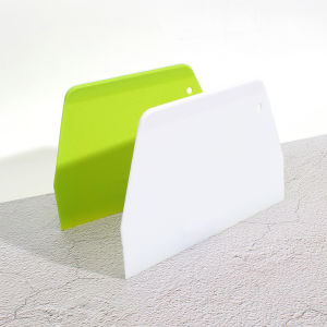 Dough Scraper Baking Cutter Plastic Kitchen Scraper Food Cutting Separate Cake Pizza Bread Bun Bench Scraper Baking Tool