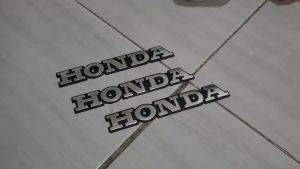 LOGO EMBLEM TANGKI CB 125 IMPORT Motorcycle