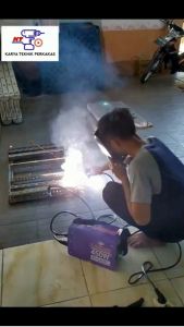 Lakoni Basic 123 iX 450 Watt / Mesin Las 120A