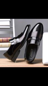 รองเท้าผู้ชายบูติก สุดฮิตรองเท้าหนังชาย หนังเคลือบแก้วมันวาว รรองเท้าหนังธุรกิจลำลองแฟชั่นเรียบง่าย