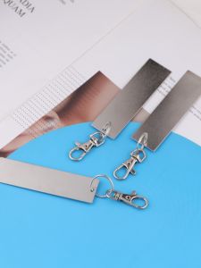 จี้กุญแจโลหะผสมซิลิคอนพิมพ์โลหะแผ่นเหล็กสำหรับทำเครื่องประดับแฟชั่น จี้สุนัข จี้กุญแจโลหะ จี้โลหะ จี้โลหะผสม