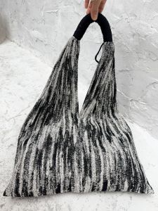 Autumn and Winter Thickening One Piece MiuMiu Bag Large Capacity Shoulder Bag Idle Style Tote Bag Handmade Canvas Bag Casual