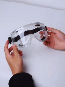 【ของแท้ 100%】แว่นตานิรภัย แว่นตานิรภัยป้องกันน้ำกระเซ็นกันฝุ่นแว่นตาสำหรับทำงานในห้องปฏิบัติการแว่นตานิรภัยสำหรับการวิจัยอุตสาหกรรมเลนส์ใส