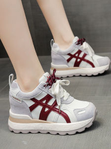 รองเท้าส้นสูงพื้นหนาสำหรับผู้หญิงในฤดูใบไม้ร่วง พื้นรองเท้า EVA แบบสวมสบาย พื้นรองเท้า PU รองเท้าส้นแบนแบบสวมสบาย ทรงหัวมน