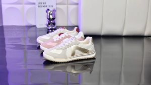 LURAD Sepatu Cewek Kasual Sneakers Kasual New Comers Daily Shoes Sepatu Wanita Bertali Anti Slip Sneakers Wanita OOTD Q552