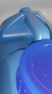 568# 5 Gallon Slim Water Container With Faucet