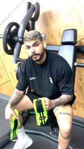 JustLiftz Heavy / Super Heavy Wrist Wraps Wrist Support Wristband Bandage for Weightlifting Powerlifting Bodybuilding