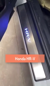 Bộ 4 Ốp Bậc Cửa Phía Ngoài HRV 2022 2023 2024 2025 ( Có Đèn ) - Ốp Bậc Cửa Honda HRV