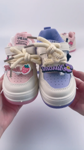 JUSTSL 2025 แฟชั่นชั้นสูงเด็กรองเท้าผ้าใบกันน้ำรองเท้าลำลองรองเท้าการ์ตูนน่ารัก