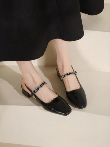 REEMOOR | Comfortable Square Toe Enclosed Front Mary Jane Sandal