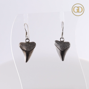 ต่างหูเงิน สเตอร์ลิง ดีไซน์ ฟันปลาฉลาม