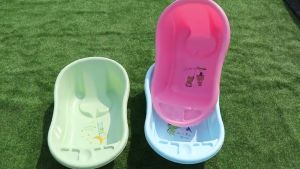 Safe & Comfortable Baby Bathtubs: A Comprehensive Guide