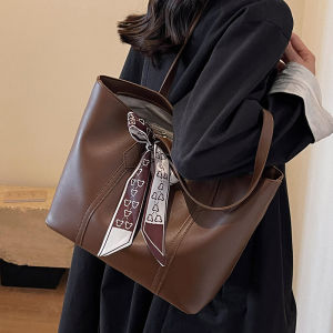 กระเป๋าถือผู้หญิง Tote Bag ความจุขนาดใหญ่ ฤดูใบไม้ร่วง/ฤดูหนาว กระเป๋าสะพายไหล่ข้างเดียวแบบลำลอง วัสดุ PU กระเป๋าใส่ของสำหรับไปทำงานและเรียนหนังสือ