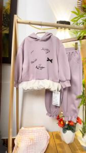 Bộ dài tay cho bé gái vải nỉ có mũ 5-12 tuổi phối ren hoa gấu áo chất liệu cao cấp kiểu dáng thời trang