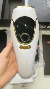 NEW LAUNCH (USA Medical Grade FDA510K) 2 Yrs Warranty PAINLESS IBORRIA Full Body Permanent Hair Removal in 16 MINs IPL Laser 999999 Flashes (Facial Hair Bikini Line Brown Spot Broken Capillaries) Patented Cooling Technology