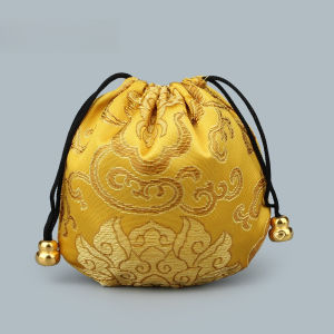 Chinese Style Silk Brocade Jewelry Packing Pouches for Necklace Earrings Jewelry Packaging Jewelry Organizer