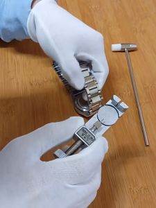 Metal Watch Band Bracelet Link Pin Remover Strap Adjuster Spring Bars Pins for Watchmakers Repair tool Kit Mini Chain