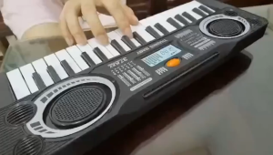 Digital Electronic Piano Keyboard Toys for Kids gift Learning Educational Musical Toy Portable Electric childrens Piano for Beginners