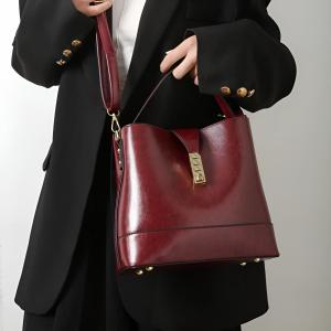 Bride Red Wedding Large Capacity Bucket Handbag Womens Fashionable Summer Crossbody Bag Soft PU Leather Lock Buckle Closure