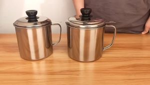 Onhand! 1.3L 304 Stainless Steel Oil Strainer Pot with Lid Filter Cooking Oil Container Bottle Dispenser