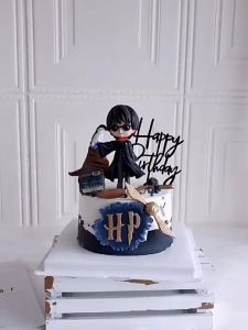 | Cake Decoration | Harry Potter Theme Hermione Figurine Cake Topper 哈利波特赫敏魔法主题儿童宝宝生日蛋糕装饰摆件