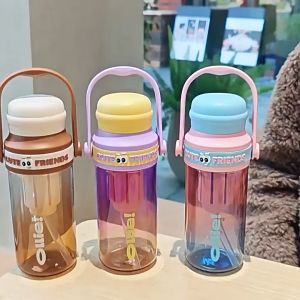 Heenoor Botol Minum Plastik Tranparan Ollie Dengan Ukuran Takaran Air Tentengan Sedotan + Saringan Kapasitas 760ML I HX-3350