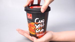 [LY LẺ] - VIFON - Mì ly trộn khô Vifon hương vị Cua xốt me Mì ly Vifon cua xốt me Mì trộn cua sốt me Vifon ly (75g/ly)