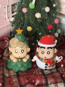 Crayon Shin-Chan Christmas Snowman Xiaoxin Xiaokui การ์ตูนน่ารักตั้งโต๊ะตุ๊กตาตุ๊กตาของขวัญวันเกิด ของขวัญคริสต์มาส