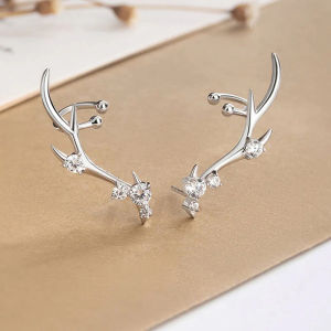 Huitan Antler Elk Earrings for Women Piercing Exquisite Female Clime Earrings Daily Wear Party Temperament Sweet Jewelry