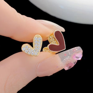 Delicate Miniature Double-Sided Heart Ear Cuffs Micro-Paved Elegant Fashion Jewelry Sweet Style for Women New Years Accessory