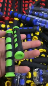 Karet Handle Rem Motor Model Jari Universal 1 Pasang