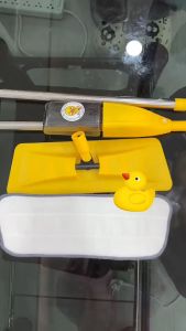 ไม้ถูพื้น ไม้ม๊อบ ไม้ถูพื้นสเปรย์ ไม้ถูพื้นแบบสเปรย์ Spray Mop คุณภาพดี ม๊อบดันฝุ่น Flat Mop มีที่ฉีดน้ำ หมุนได้ 360 องศา ทำความสะอาด kanom111