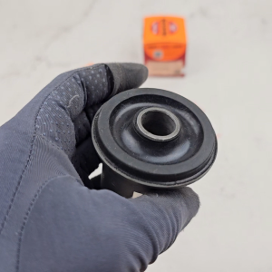 BUSING UPPER ATAS ARM HILUX VIGO