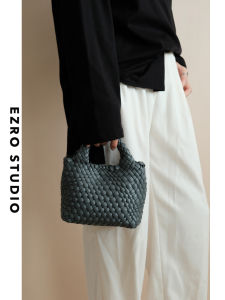 [Ezro] Hand-Woven Exquisite Cute Hand Holding Crossbody Chain Textured Tote Bag Western Style All-Matching Womens Bag